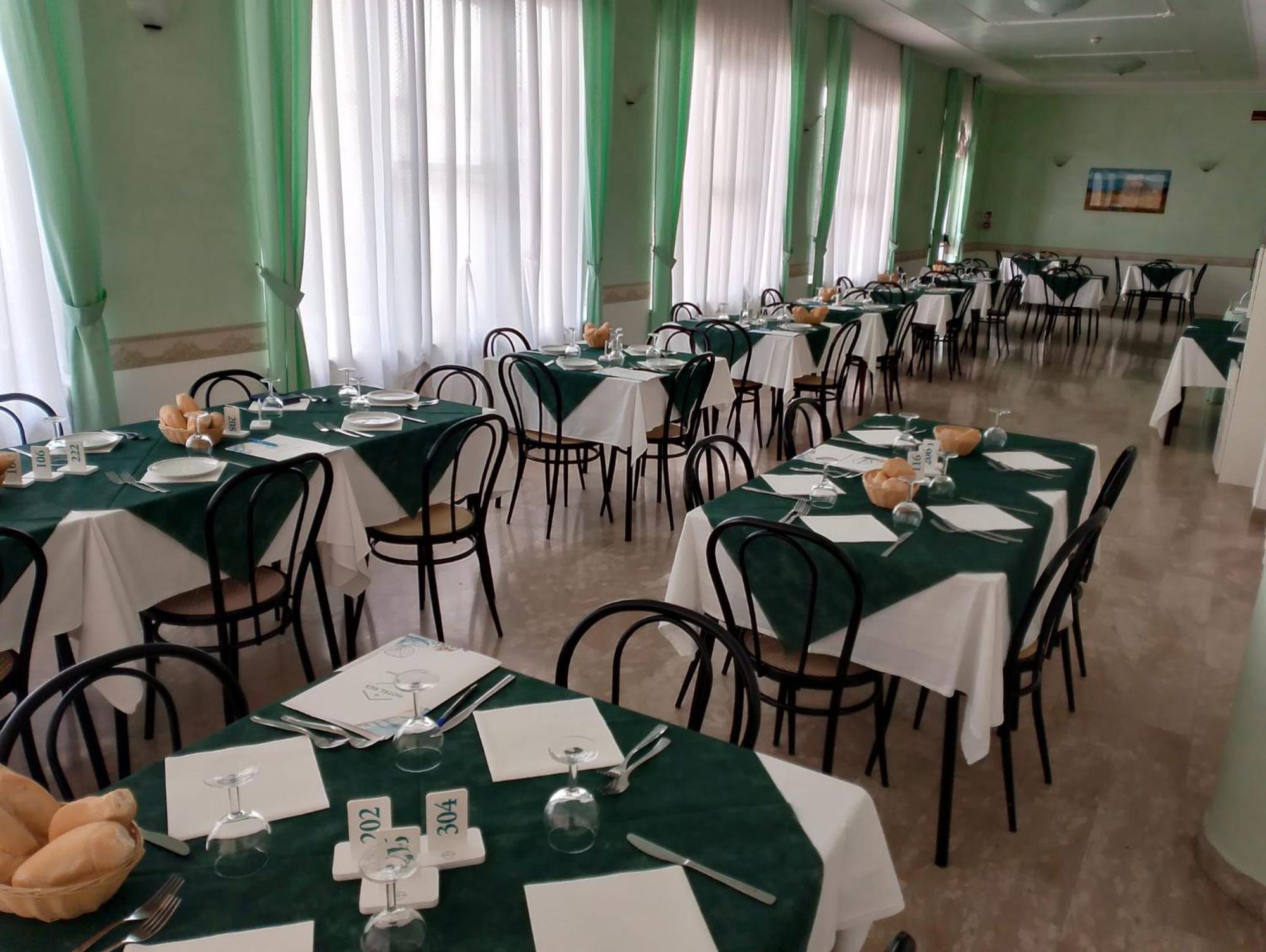 Hotel Rex Misano Adriatico Eksteriør billede