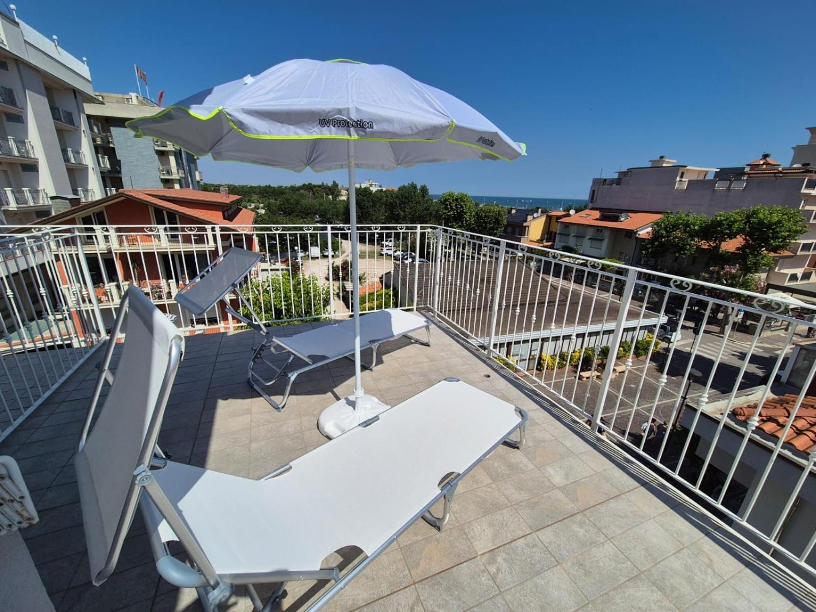 Hotel Rex Misano Adriatico Eksteriør billede